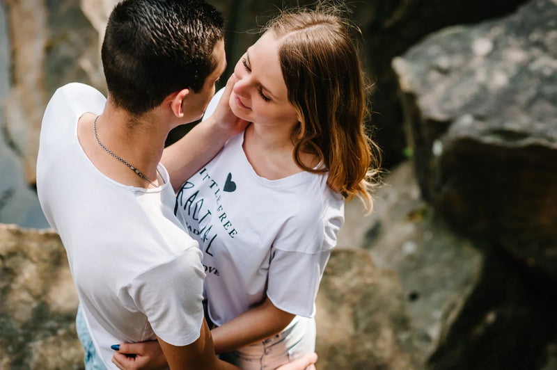Tips for Choosing Couple Matching Tees That Fit Both of You