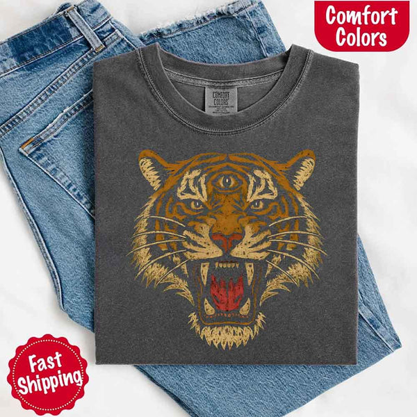Vintage Tiger Graphic Tee – 90s Jungle Safari Comfort Colors Shirt