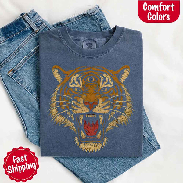Vintage Tiger Graphic Tee – 90s Jungle Safari Comfort Colors Shirt