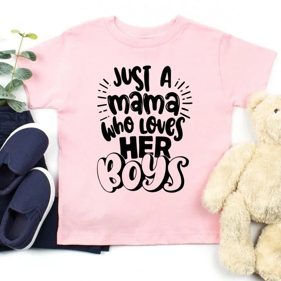 Camiseta de mamá que ama a sus hijos 