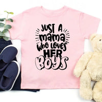 Camiseta de mamá que ama a sus hijos 