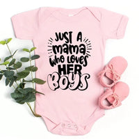 Camiseta de mamá que ama a sus hijos 