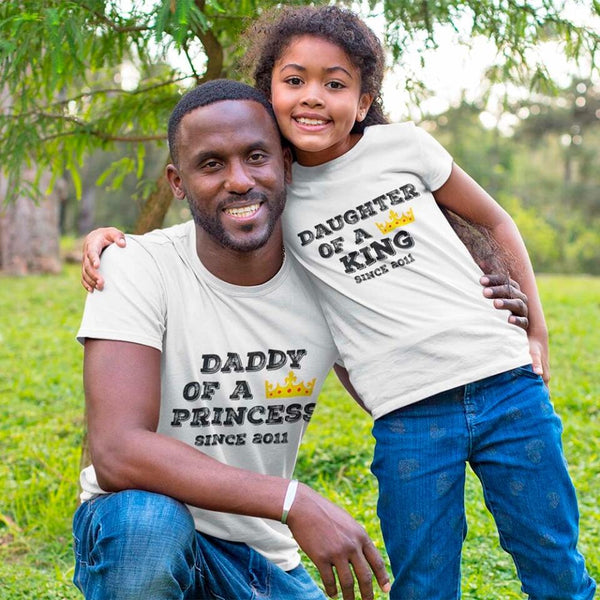 Camiseta "Papá de una princesa, hija de un rey"