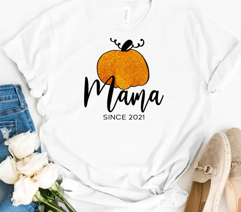 Mama Mini Pumpkin Halloween Tee