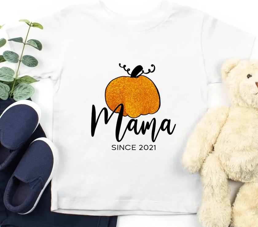 Mama Mini Pumpkin Halloween Tee