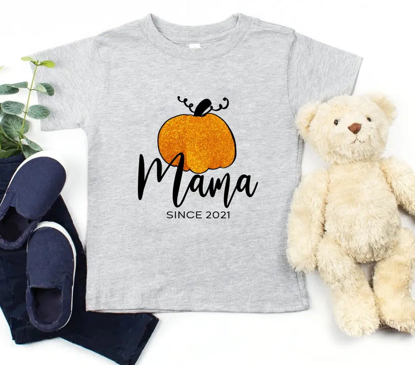 Mama Mini Pumpkin Halloween Tee