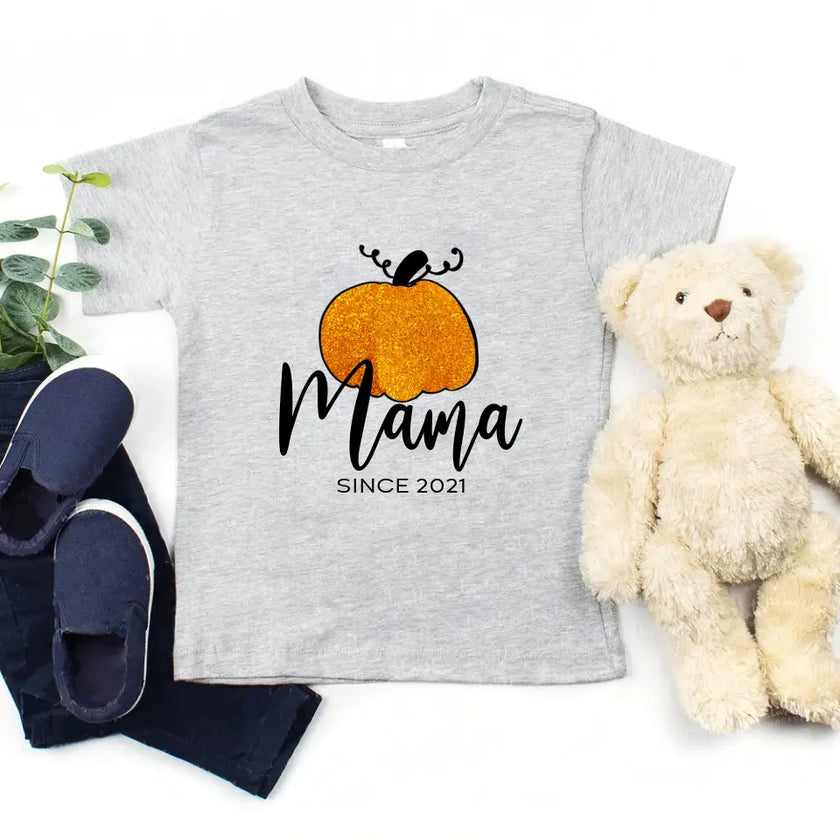 Mama Mini Pumpkin Halloween Tee