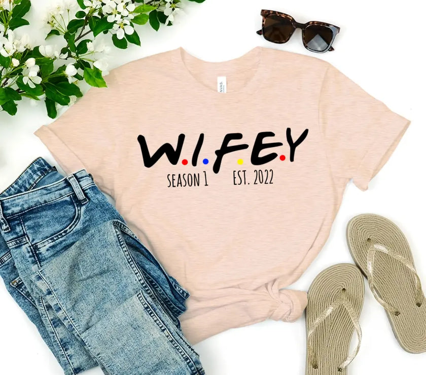 Wifey and Hubby Serie Friends Seasons Est T-shirt