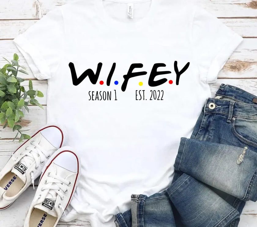 Wifey and Hubby Serie Friends Seasons Est T-shirt