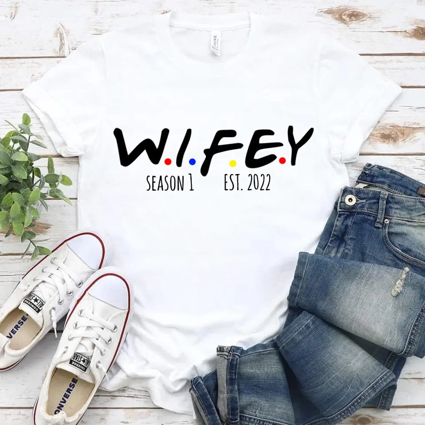 Wifey and Hubby Serie Friends Seasons Est T-shirt