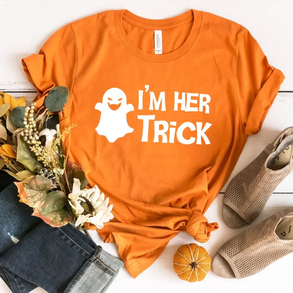 Camisetas de Halloween para parejas: "Él pide dulces" y "ella pide dulces"