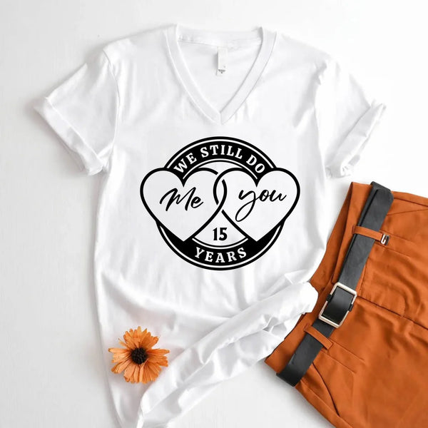 v-neck t-shirt white