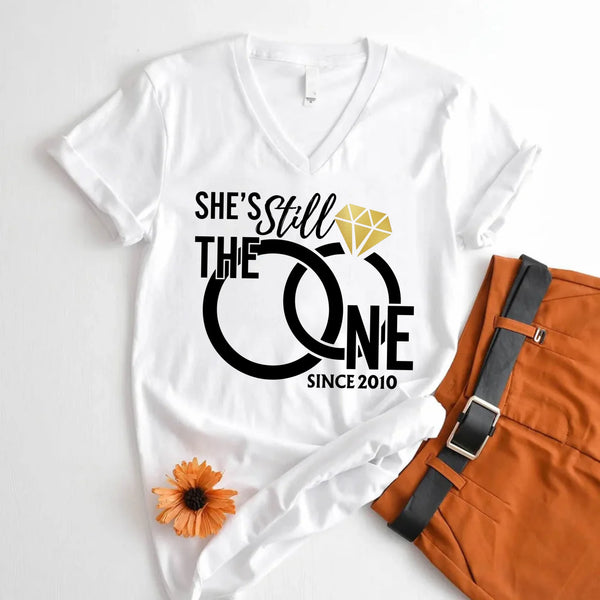 v-neck t-shirt white