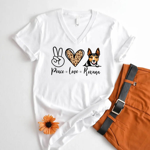 v-neck t-shirt white