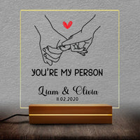 Lámpara LED con placa personalizada con forma de pareja agarrada de la mano