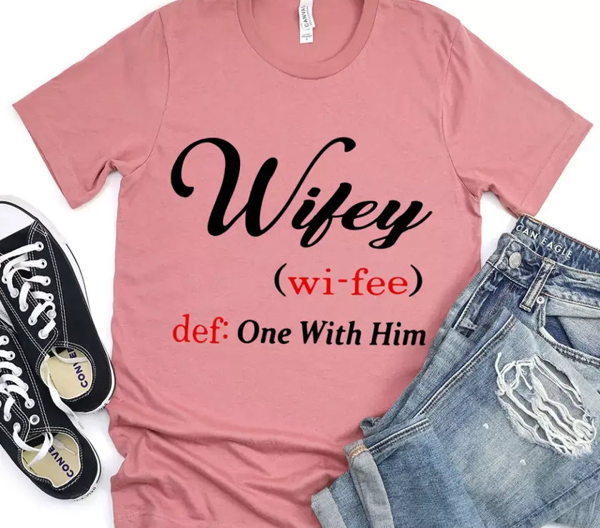 Hubby & Wifey Definition Couple Tee