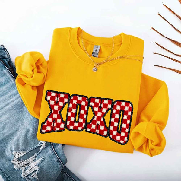 XOXO Checkered Valentine Sweatshirt – Furry Printed Sweater