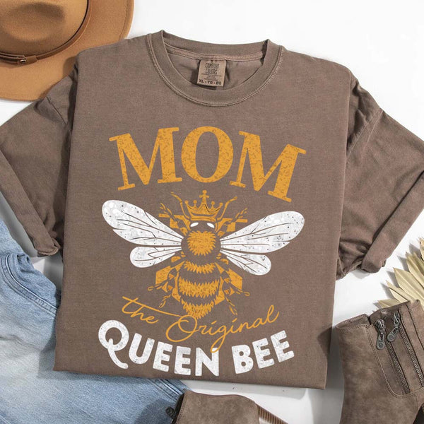 Mom, The Original Queen Bee Shirt – Stylish & Fun Mother's Day Tee 5