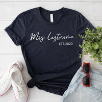 Custom Mrs. Special Edition Shirt – Personalized Name Tee for Brides & Wives DARK GREY