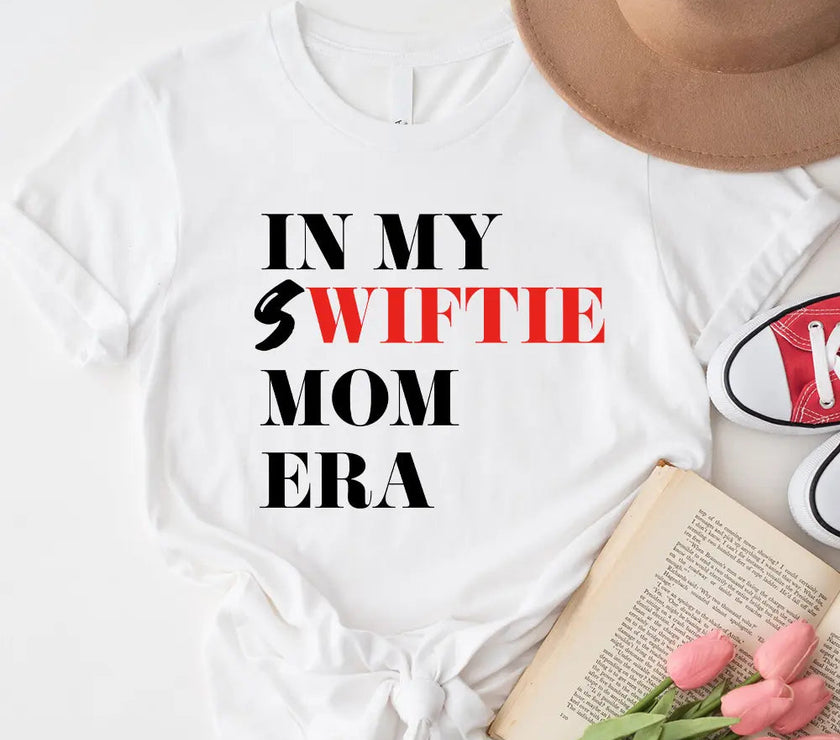 T-Shirt - Tay's Best Fan Mom Era T-shirt