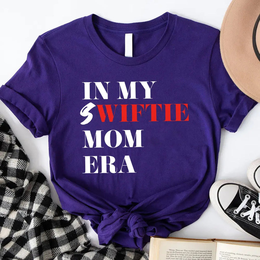 T-Shirt - Tay's Best Fan Mom Era T-shirt